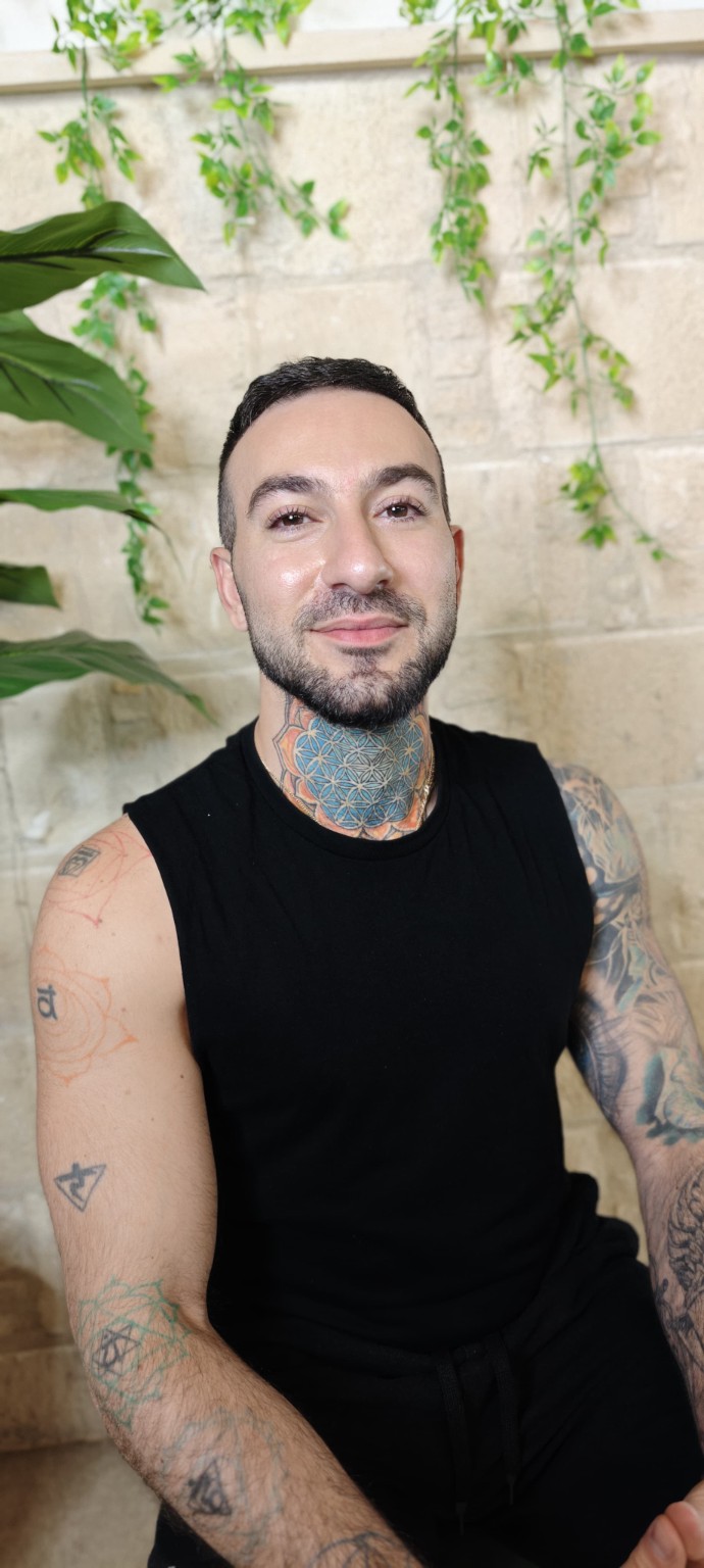 Αντρέας Γρηγορίου, μέλος της ομάδας του AG HairArtist